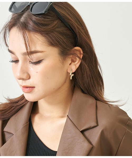 ANAP(アナップ)の「ニュアンスピアス(ピアス(両耳用)・レディース・シルバー/ゴールド・FREE)」の1枚目の写真