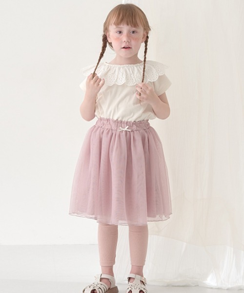 Lycee mine（リセマイン）の「【型崩れしないやわらかコットン】ラウンドフリルコットンレース衿トップス（Tシャツ/カットソー・キッズ・アイボリー/ミント/イエロー/チャコール・140cm/130cm/100cm/120cm/110cm/150cm）」の10枚目の写真