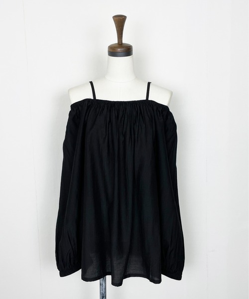 Meli rich（メリーリッチ）の「オフショルにもなる。2WAYブラウス（シャツ/ブラウス・レディース・パープル/ブラック/グリーン/アイボリー・FREE）」の5枚目の写真