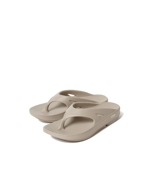 OOFOS（ウーフォス）の「【WOMEN】OOFOS OOriginal（サンダル・レディース・サンドベージュ/ブラック/セージグリーン/チャコールグレー/ワインレッド/ライトブルー・24/23/22/25）」の4枚目の写真