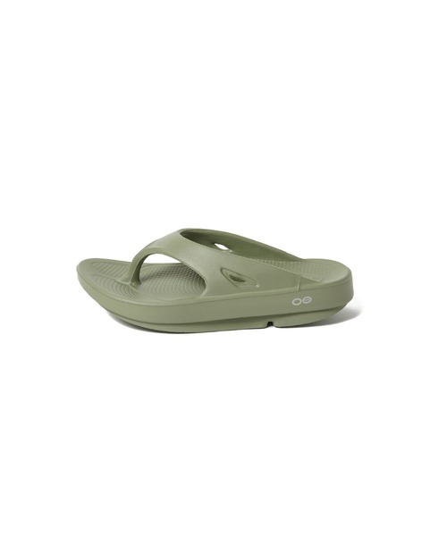 OOFOS（ウーフォス）の「【WOMEN】OOFOS OOriginal（サンダル・レディース・サンドベージュ/ブラック/セージグリーン/チャコールグレー/ワインレッド/ライトブルー・24/23/22/25）」の14枚目の写真