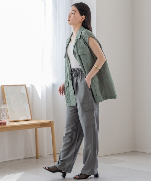 LOWRYS FARM(ローリーズファーム)の「リラックスカーゴパンツ 191862(カーゴパンツ・レディース・チャコールグレー/アイボリー/グリーン/ホワイト・FREE)」の9枚目の写真