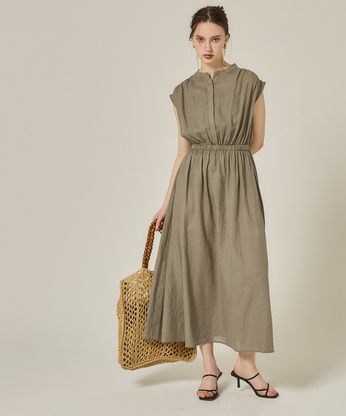 coca（coca）（コカ）の「リネンスタンドカラーシャツワンピース（シャツワンピース・レディース・ブラック/ベージュ・SHORT/LONG）」の2枚目の写真