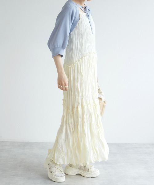 w closet（ダブルクローゼット）の「しわ加工キャミワンピース（ワンピース・レディース・ブラック/アイボリー/サックスブルー/モカ・FREE）」の13枚目の写真