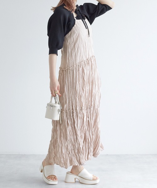 w closet（ダブルクローゼット）の「しわ加工キャミワンピース（ワンピース・レディース・ブラック/アイボリー/サックスブルー/モカ・FREE）」の11枚目の写真