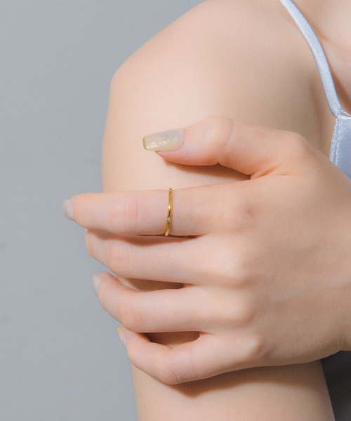 muku（ムク）の「金属アレルギー対応 ワンポイントジルコニアストーンリング/サージカルステンレス/316L（リング・レディース・シルバー/ゴールド/シャンパン・11/9/7/13）」の2枚目の写真