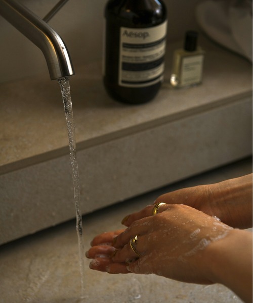 muku（ムク）の「金属アレルギー対応 ワンポイントジルコニアストーンリング/サージカルステンレス/316L（リング・レディース・シルバー/ゴールド/シャンパン・11/9/7/13）」の8枚目の写真