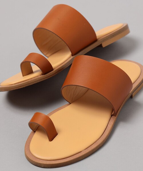 BEAMS F（ビームスエフ）の「L/UCCA / レザー カバーサンダル（サンダル・メンズ・ブラウン系その他4/ダークブラウン・40/41/42/43/44）」の6枚目の写真