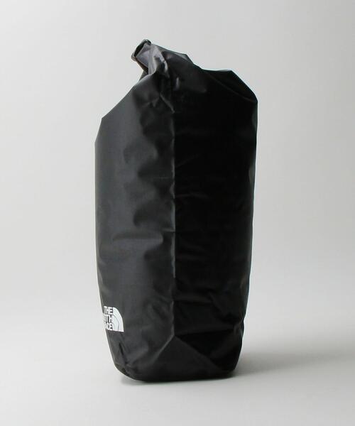 THE NORTH FACE(ザノースフェイス)の「<THE NORTH FACE> SUPER LIGHT DRY BAG 8L/バッグ(ドラムバッグ・メンズ・ブラック・FREE)」の2枚目の写真