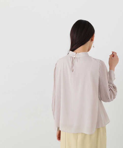 NATURAL BEAUTY BASIC（ナチュラルビューティーベーシック）の「◇楊柳プリーツスリーブブラウス（シャツ/ブラウス・レディース・グレイッシュベージュ/ダークブルー/ピンク/ベージュ系その他5・SMALL/MEDIUM）」の14枚目の写真