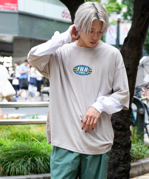 FILA(フィラ)の「【FILA/フィラ】フェイクレイヤード 胸ワンポイント刺繍 ロンT ドロップショルダー ストリート ビッグシルエット(Tシャツ/カットソー・メンズ・ブラック/ダークグリーン/ライトベージュ・MEDIUM/LARGE/X-LARGE)」の19枚目の写真