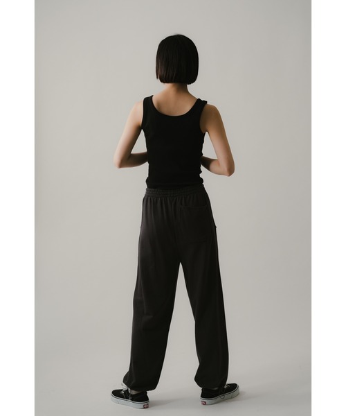 CHIGNON(シニヨン)の「CHIGNON 裏毛ロゴ2WAYパンツ(スウェットパンツ・レディース・ベージュ/チャコールグレー/ブラック・FREE)」の18枚目の写真
