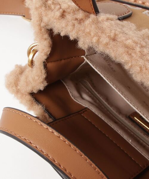 Guess(ゲス)の「SILVANA 2 Compartmnt Mini Tote トートバッグ レディース(トートバッグ・レディース・ブラウン・ONE SIZE)」の6枚目の写真