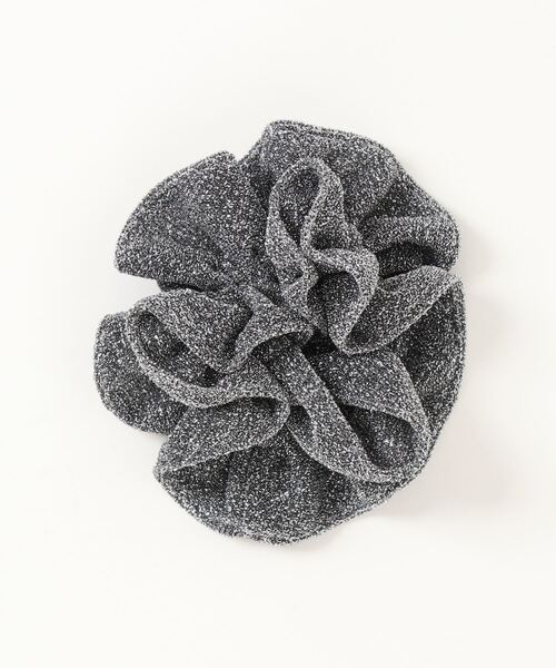 LOWRYS FARM（ローリーズファーム）の「ボリュームラメシュシュ　979322（ヘアゴム・レディース・グレー/ベージュ/オレンジ・FREE）」の2枚目の写真