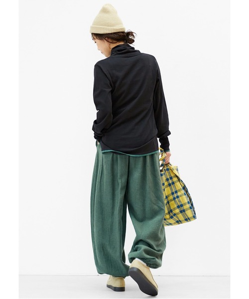 Live in comfort(リブインコンフォート)の「リブ イン コンフォート 一枚でもインナーにも!エアリーな着心地がうれしい カポック混素材のゆるやかタートルニットトップス(ニット/セーター・レディース・オフホワイト/ブルー/ブラック・LARGE/X-LARGE/MEDIUM/XX-LARGE/SMALL)」の10枚目の写真