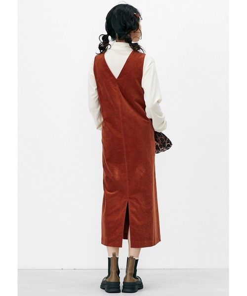 Live in comfort(リブインコンフォート)の「リブ イン コンフォート 一枚でもインナーにも!エアリーな着心地がうれしい カポック混素材のゆるやかタートルニットトップス(ニット/セーター・レディース・オフホワイト/ブルー/ブラック・LARGE/X-LARGE/MEDIUM/XX-LARGE/SMALL)」の13枚目の写真