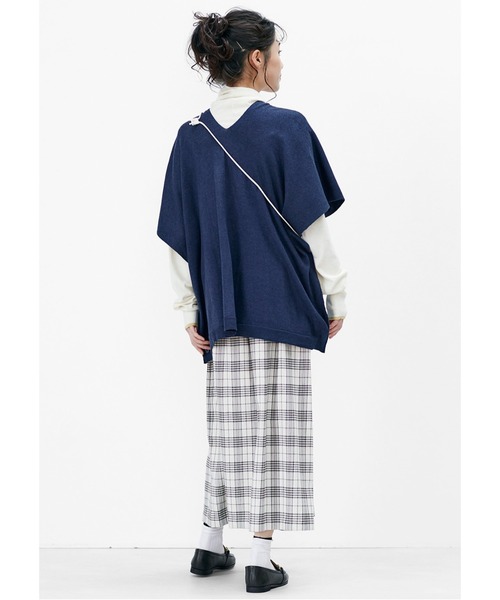 Live in comfort(リブインコンフォート)の「リブ イン コンフォート 一枚でもインナーにも!エアリーな着心地がうれしい カポック混素材のゆるやかタートルニットトップス(ニット/セーター・レディース・オフホワイト/ブルー/ブラック・LARGE/X-LARGE/MEDIUM/XX-LARGE/SMALL)」の16枚目の写真