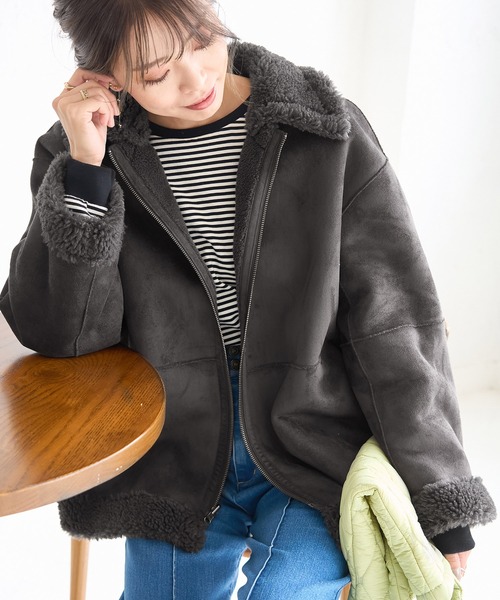 ROPE' PICNIC（ロペピクニック）の「リバーシブル/フェイクスエードボアブルゾン（ブルゾン・レディース・チャコールグレー/ベージュ・36/38）」の22枚目の写真