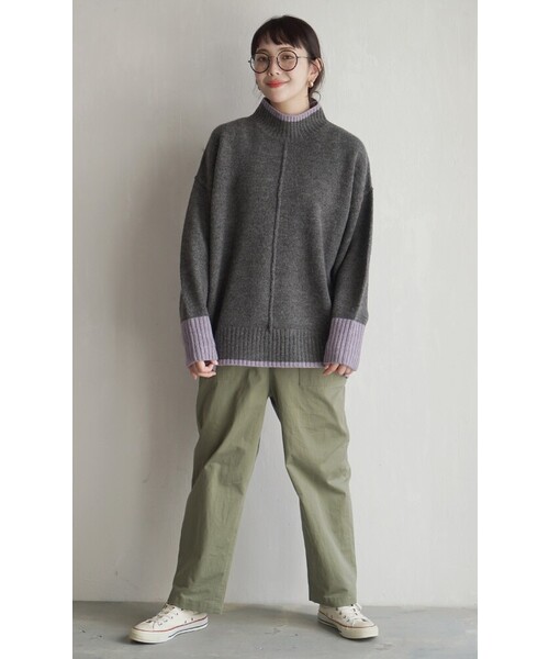 e-zakkamania stores（イーザッカマニアストアーズ）の「バイカラー ハイネックニット（ニット/セーター・レディース・グレイッシュベージュ/アイボリー/チャコール/グレー・フリー）」の12枚目の写真