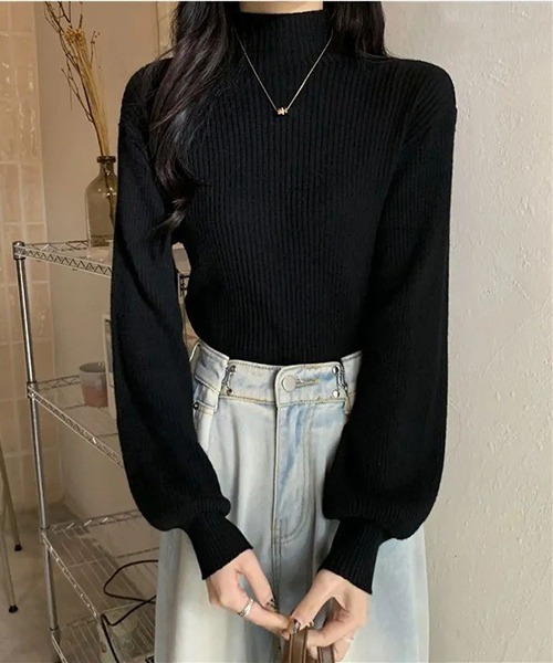 gossip!ロサンゼルス(ゴシップロサンゼルス)の「YUGA パフスリーブ ハーフタートルネックセーター(ニット/セーター・レディース・オフホワイト/レッド/ブラック/ピンク/グレー/ホワイト・FREE)」の3枚目の写真