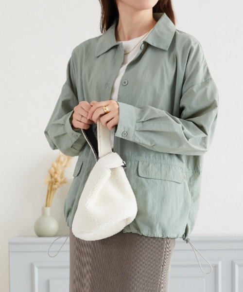 acro（アクロ）の「ドローコードライトシャツブルゾン/AC3315（ブルゾン・レディース・アイボリー/ブラック/グリーン・ﾌﾘ-）」の3枚目の写真