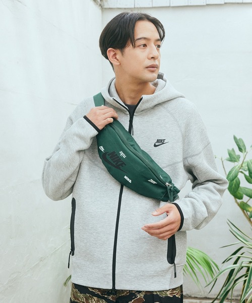 NIKE(ナイキ)の「ナイキ ヘリテージ ファニー パック (3L) / Nike Heritage Fanny Pack (3L)(ボディバッグ/ウエストポーチ・メンズ・カモフラージュ/ブラック・ONE SIZE)」の17枚目の写真