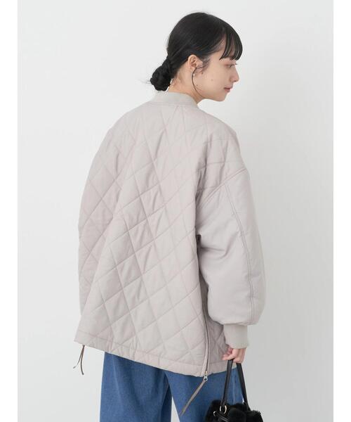 earth music&ecology（アースミュージックアンドエコロジー）の「キルティングMA-1（MA-1・レディース・グレイッシュベージュ/ブラック/その他8・FREE）」の6枚目の写真