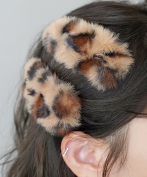 SPINNS | フェイクファーパッチンピン トライアングル(ヘアピン)