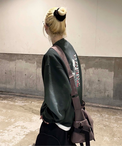 sedacle(セダクル)の「オーバーサイズ ブラストロゴプリントスウェット(スウェット・メンズ・ベージュ/ブラウン/チャコールグレー・LARGE/MEDIUM)」の6枚目の写真