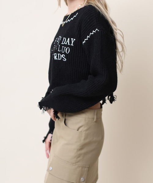 HOOK(フック)の「【HOOK】for girls クレイジーステッチダメージニット ショット丈(ニット/セーター・レディース・ホワイト/ブラック・M/S)」の12枚目の写真