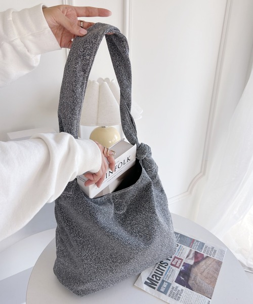 wears(ウェアーズ)の「【A4サイズ収納可】2WAYノットハンドルラメトートバッグ(トートバッグ・レディース・ブラック/シルバー・FREE)」の14枚目の写真