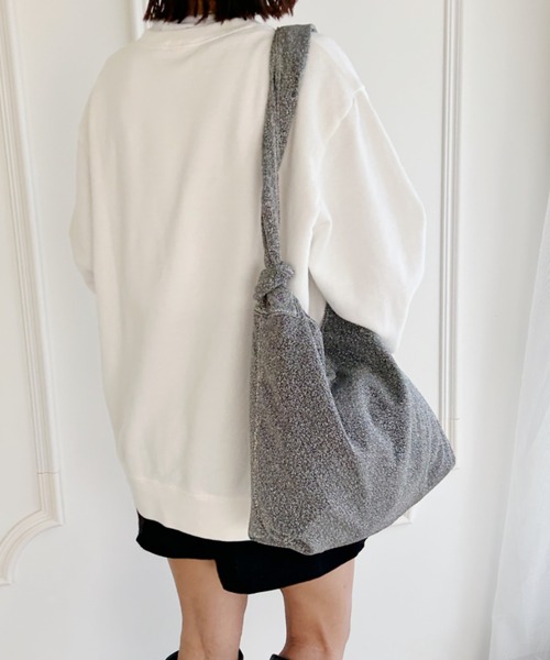 wears(ウェアーズ)の「【A4サイズ収納可】2WAYノットハンドルラメトートバッグ(トートバッグ・レディース・ブラック/シルバー・FREE)」の17枚目の写真