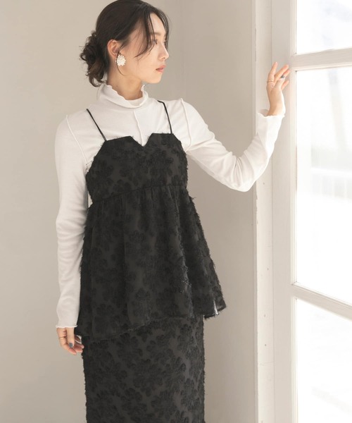 HEYUMM（ヘユム）の「フラワージャガードキャミソールトップ（キャミソール・レディース・キャメル/アイボリー/ブラック・ONE）」の16枚目の写真