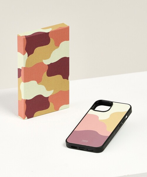 TAKEO KIKUCHI（タケオキクチ）の「◇【牛革】アートペイント iPhone15