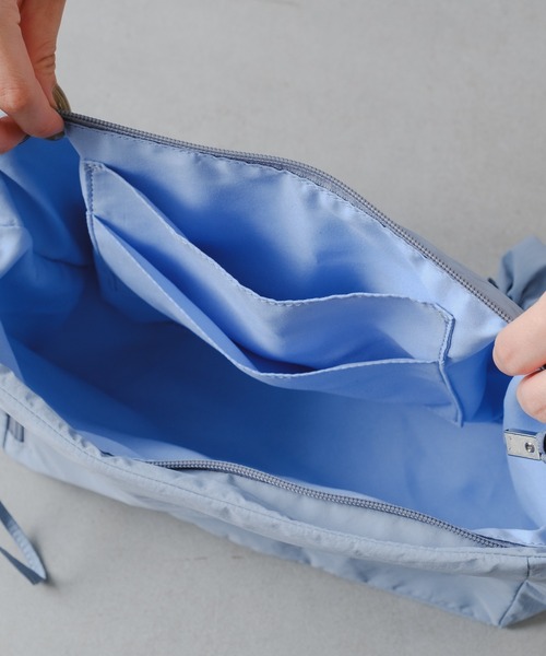 Actually（アクチュアリー）の「ナイロンシャーリング ミニバッグ（ショルダーバッグ・レディース・ブルー/シルバー/グリーン/アイボリー・フリー）」の21枚目の写真