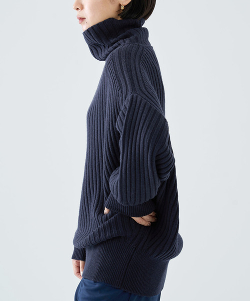 新品　タグ付❗️ IENA CODE ビッグプルオーバー IENA（イエナ）の「CODE ビッグプルオーバー（ニット/セーター