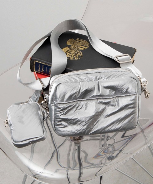 WEGO（ウィゴー）の「WEGO/ポーチ付きスクエアショルダー（ショルダーバッグ・レディース・ブラック/ホワイト/シルバー/ブラック系その他/その他2/その他1・FREE）」の5枚目の写真