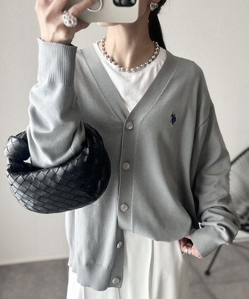 U.S. POLO ASSN.(ユーエスポロアッスン)の「U.S.POLO ASSN. オーバーサイズ Vネックカーディガン(カーディガン/ボレロ・レディース・ベージュ/ネイビー/ライラック/グレー/ライトピンク・M/L)」の11枚目の写真