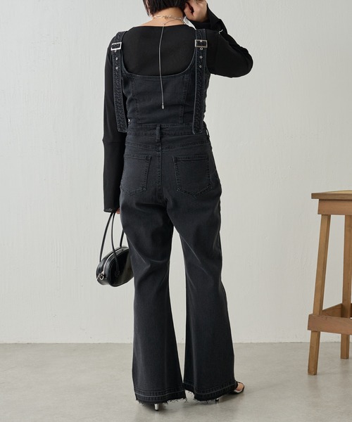 COLLAGE GALLARDAGALANTE（コラージュガリャルダガランテ）の「【OT】デニムイージーオーバーオール/Q.anos（サロペット/オーバーオール・レディース・ホワイト/ブラック・FREE）」の5枚目の写真