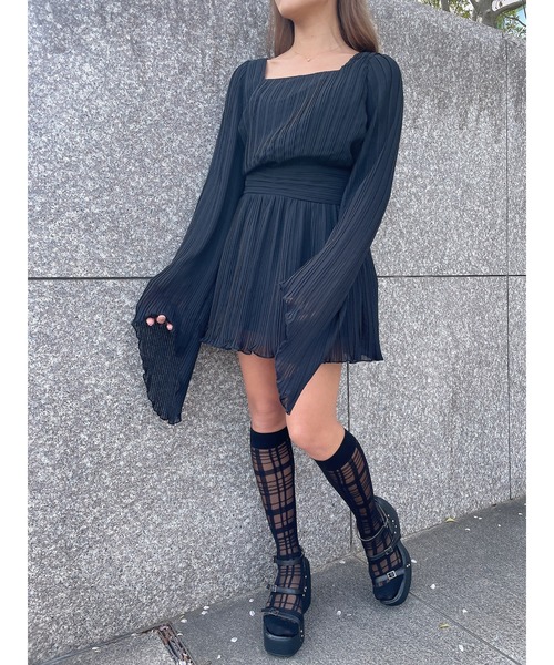 DURAS(デュラス)の「Pleated mini dress(ワンピース・レディース・ブラック/イエロー/ピンク・FREE)」の5枚目の写真