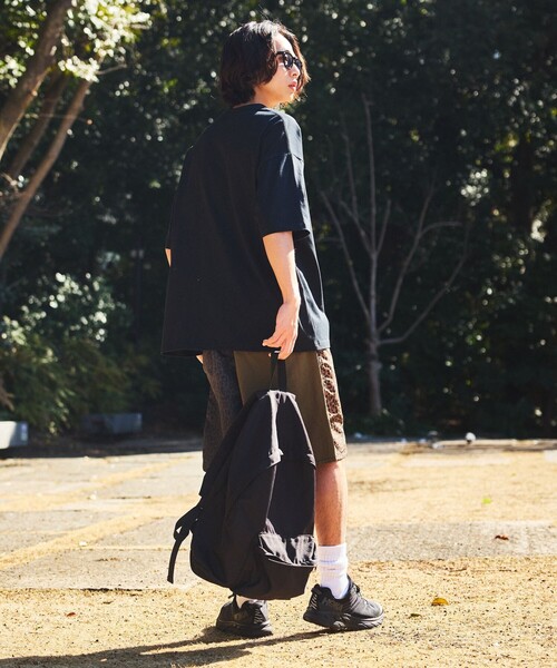 FREAK'S STORE（フリークスストア）の「限定展開 KAVU×FREAK'S STORE/カブー 別注 STORATECH ワンポイント刺繍 クルーネック ポケットTシャツ（Tシャツ/カットソー・メンズ・ホワイト/ブラック/ベージュ/ネイビー/ブラウン/その他9・SMALL/MEDIUM/LARGE）」の21枚目の写真