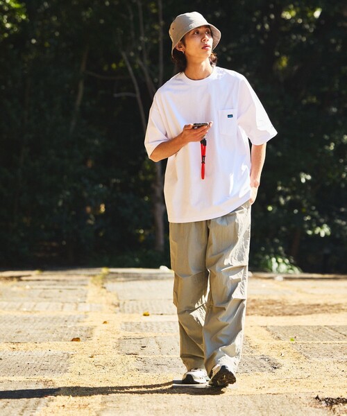 FREAK'S STORE（フリークスストア）の「限定展開 KAVU×FREAK'S STORE/カブー 別注 STORATECH ワンポイント刺繍 クルーネック ポケットTシャツ（Tシャツ/カットソー・メンズ・ホワイト/ブラック/ベージュ/ネイビー/ブラウン/その他9・SMALL/MEDIUM/LARGE）」の14枚目の写真