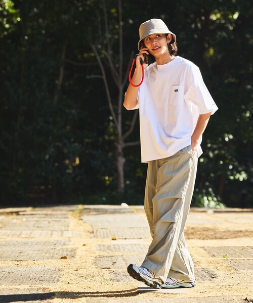 FREAK'S STORE（フリークスストア）の「限定展開 KAVU×FREAK'S STORE/カブー 別注 STORATECH ワンポイント刺繍 クルーネック ポケットTシャツ（Tシャツ/カットソー・メンズ・ホワイト/ブラック/ベージュ/ネイビー/ブラウン/その他9・SMALL/MEDIUM/LARGE）」の12枚目の写真