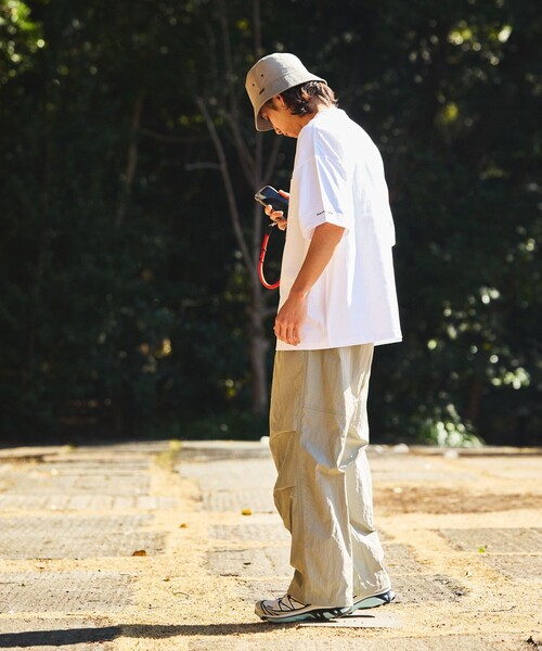 FREAK'S STORE（フリークスストア）の「限定展開 KAVU×FREAK'S STORE/カブー 別注 STORATECH ワンポイント刺繍 クルーネック ポケットTシャツ（Tシャツ/カットソー・メンズ・ホワイト/ブラック/ベージュ/ネイビー/ブラウン/その他9・SMALL/MEDIUM/LARGE）」の11枚目の写真