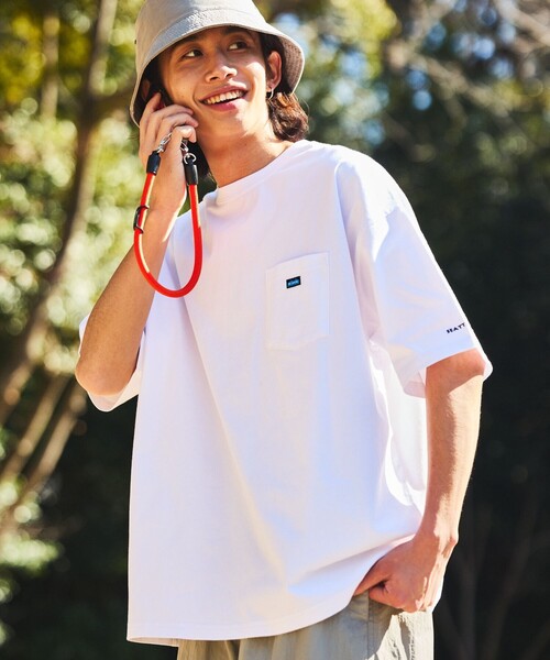 FREAK'S STORE（フリークスストア）の「限定展開 KAVU×FREAK'S STORE/カブー 別注 STORATECH ワンポイント刺繍 クルーネック ポケットTシャツ（Tシャツ/カットソー・メンズ・ホワイト/ブラック/ベージュ/ネイビー/ブラウン/その他9・SMALL/MEDIUM/LARGE）」の8枚目の写真