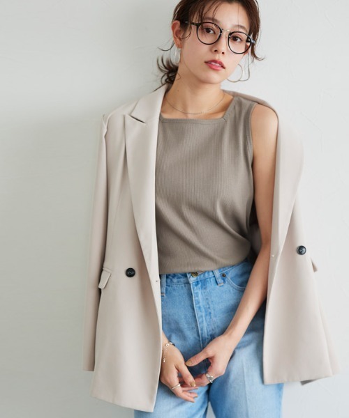 Pierrot（ピエロ）の「【ブラ紐隠し】リブタンクトップ スクエアネック（タンクトップ・レディース・オフホワイト/ブラック/グレー系その他/ネイビー/サンドベージュ・M/L）」の7枚目の写真