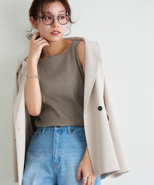 Pierrot（ピエロ）の「【ブラ紐隠し】リブタンクトップ スクエアネック（タンクトップ・レディース・オフホワイト/ブラック/グレー系その他/ネイビー/サンドベージュ・M/L）」の9枚目の写真