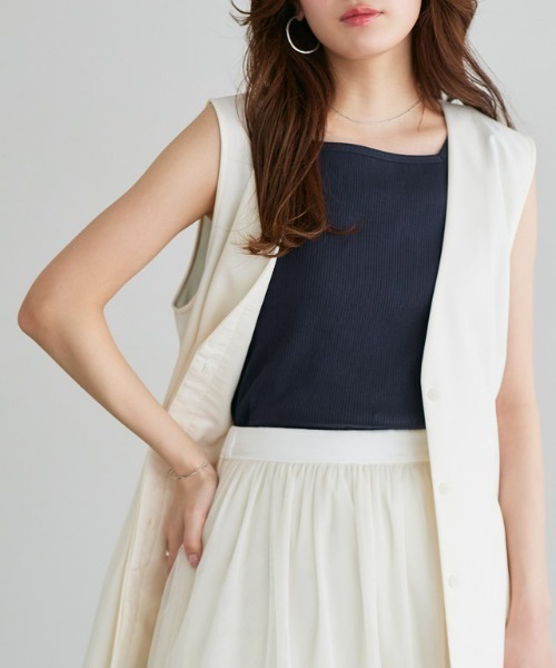 Pierrot（ピエロ）の「【ブラ紐隠し】リブタンクトップ スクエアネック（タンクトップ・レディース・オフホワイト/ブラック/グレー系その他/ネイビー/サンドベージュ・M/L）」の14枚目の写真