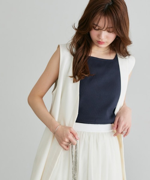 Pierrot（ピエロ）の「【ブラ紐隠し】リブタンクトップ スクエアネック（タンクトップ・レディース・オフホワイト/ブラック/グレー系その他/ネイビー/サンドベージュ・M/L）」の16枚目の写真