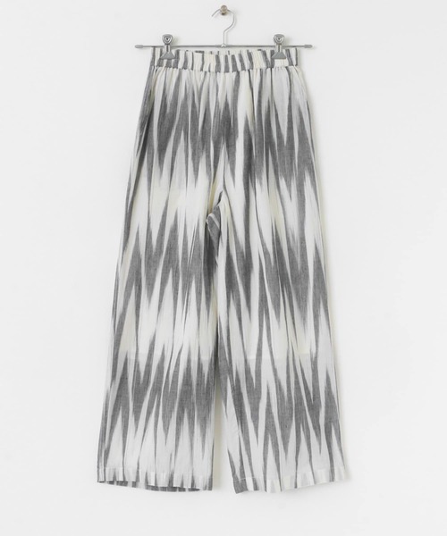 URBAN RESEARCH Sonny Label（アーバンリサーチサニーレーベル）の「イカット柄コットンイージーパンツ（その他パンツ・レディース・ブラック/ブルー・FREE）」の22枚目の写真